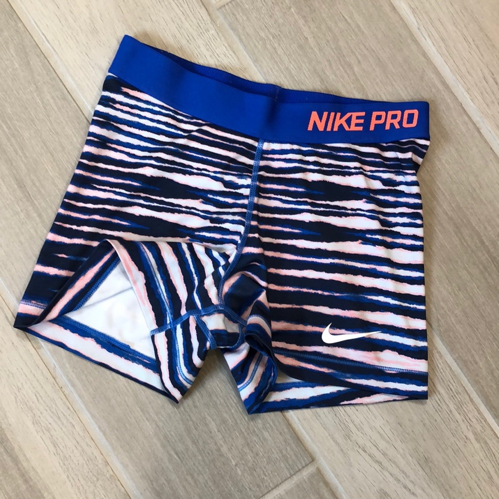 Nike ✔️ Pro Dri-Fit Spandex Shorts 🔵⚪️